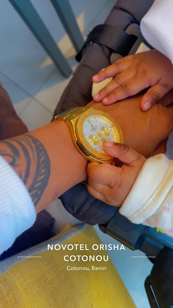 Sessimè, a Fulfilled Mother: Beninese Star Finally Reveals a Photo of Her Daughter 1 Sessime et Athara 1 Sessimè, a Fulfilled Mother: Beninese Star Finally Reveals a Photo of Her Daughter