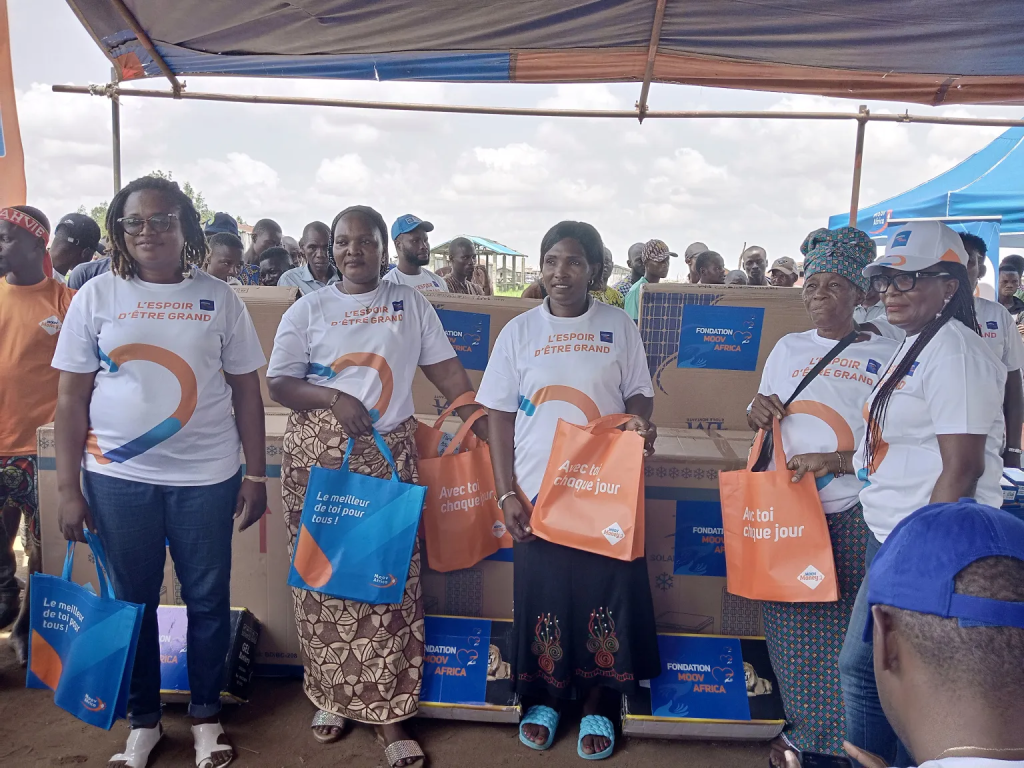 JIF 2024: Moov Africa Benin Donates Significant Kits to Women and Children of Sô Tchanhoué 8 image 10 1 JIF 2024: Moov Africa Benin Donates Significant Kits to Women and Children of Sô Tchanhoué