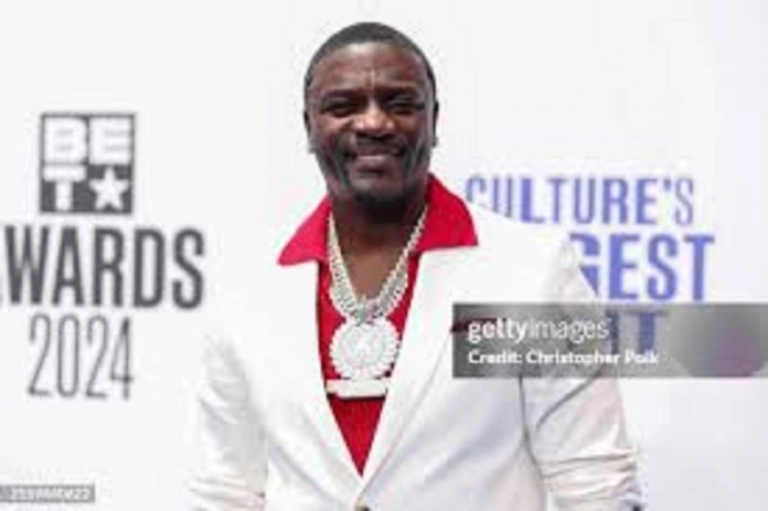 images-_8_ L'artiste américain Akon