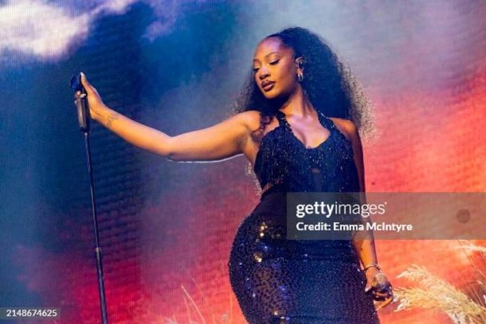 tems La chanteuse nigériane Tems