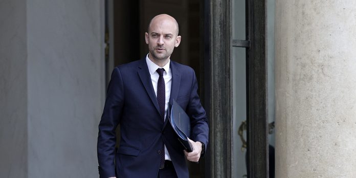 Jean-Noà«l Barrot Le ministre français des Affaires étrangères, Jean-Noël Barrot