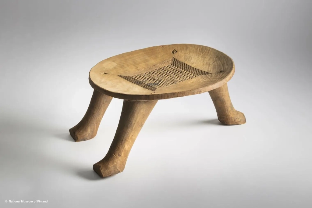 Le Kataklè, tabouret royal du Dahomey