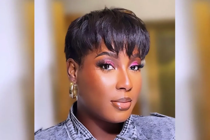 Maa Bio (2) Maa Bio (2)