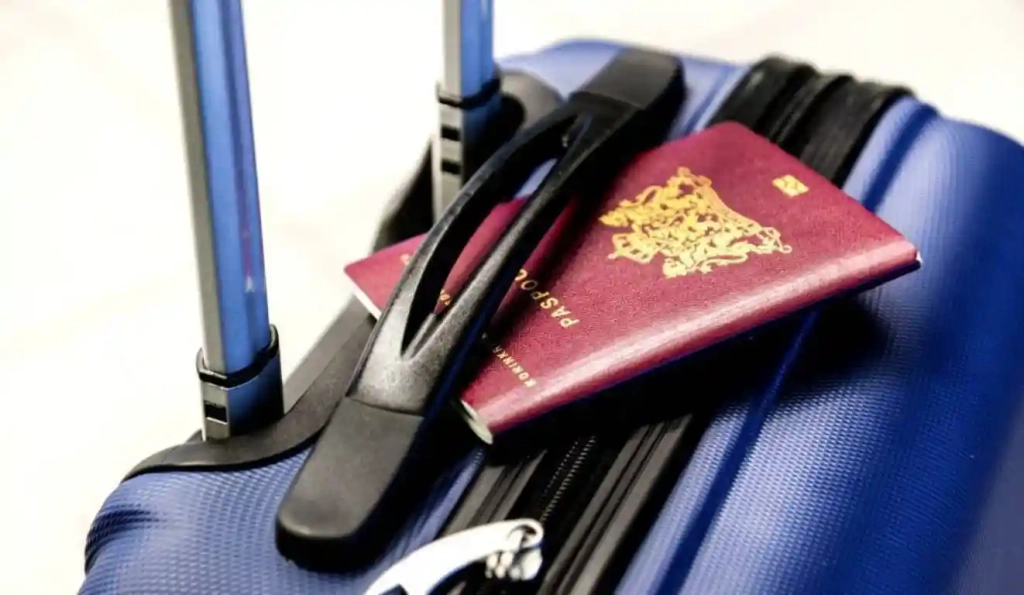 passeport biométrique à puce intégrée @ Vie associative
