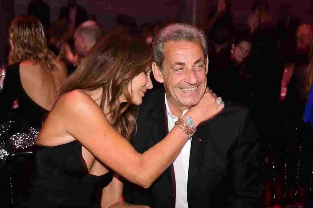 Carla Bruni fière de Nicolas Sarkozy Créateur : RACHID BELLAK | Crédits : RACHID BELLAK / BESTIMAGE