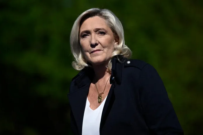 Marine Le Pen après son meeting du 6 avril 2025.
