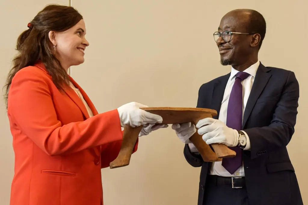 Kataklé: la Finlande remet officiellement au Bénin le 27ᵉ trésor royal d’Abomey