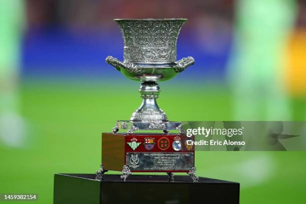 Le trophée de la Supercoupe d'Espagne