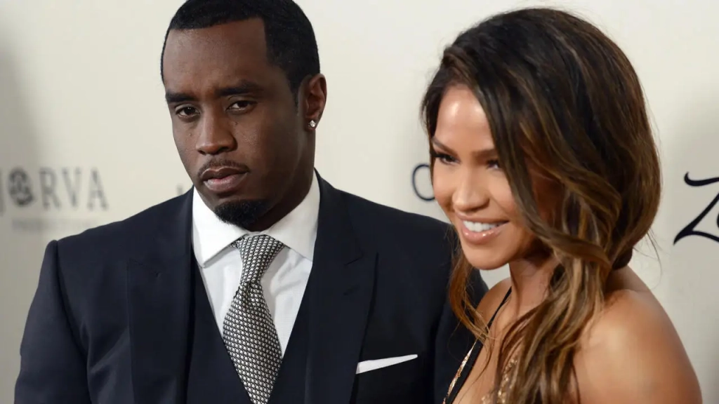 Le rappeur et producteur P. Diddy et la chanteuse de R&B Cassie assistent à la première d'un film, à Los Angeles, le 7 mars 2016. © Chris Delmas, AFP_Archives