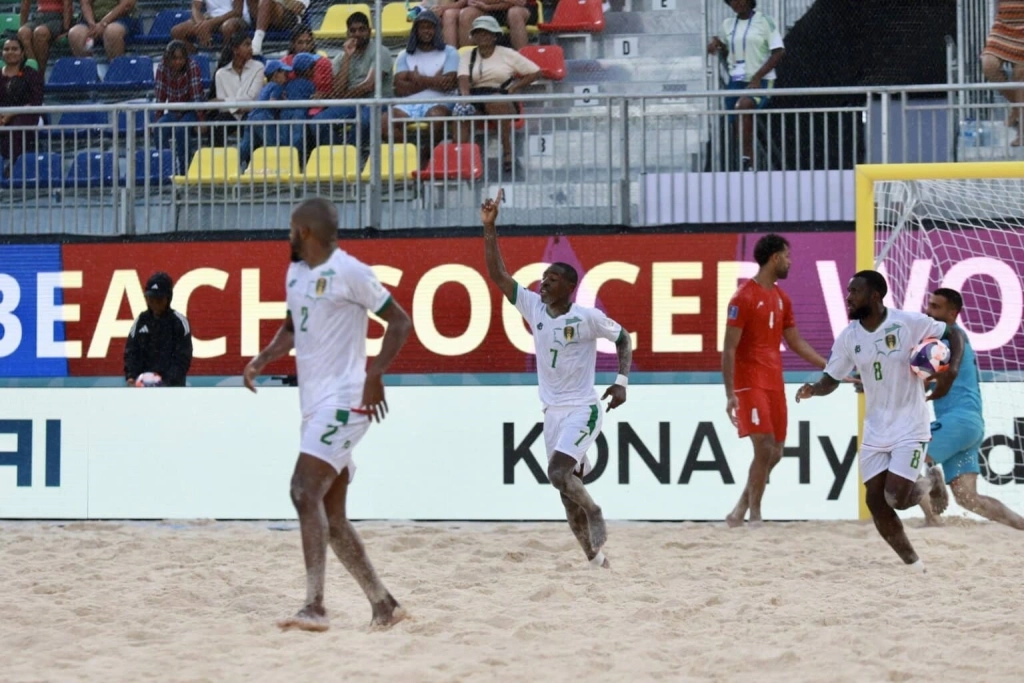 Des joueurs mauritaniens et iraniens à la Coupe du monde de Beach Soccer@africatopsport