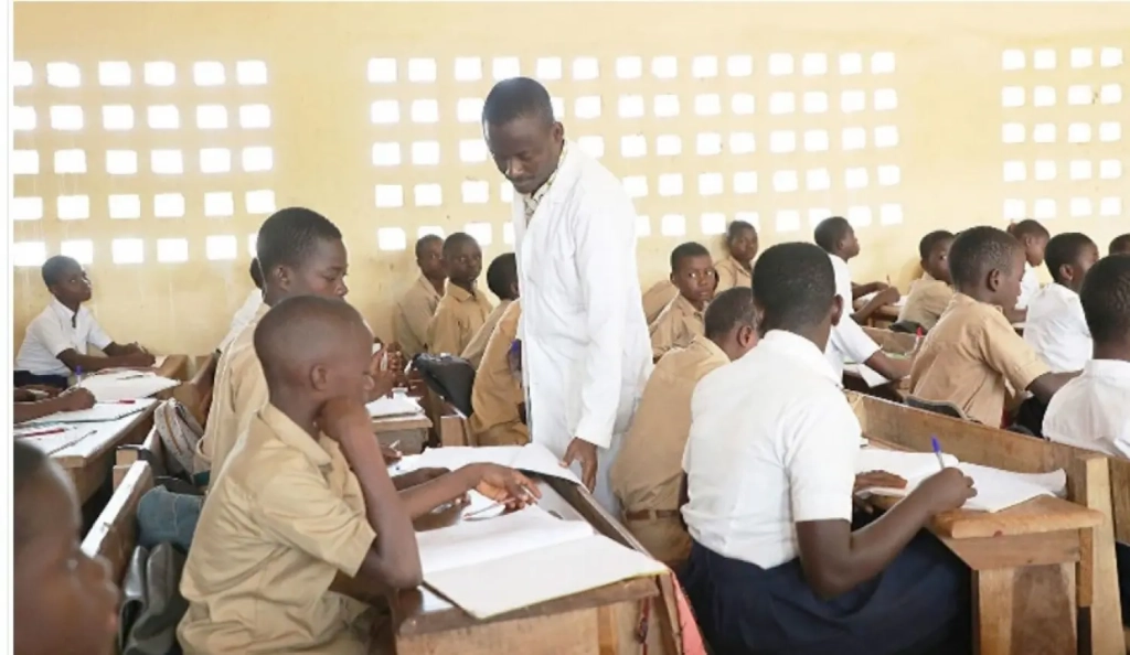 Enseignant contractuel Côte d'Ivoire
