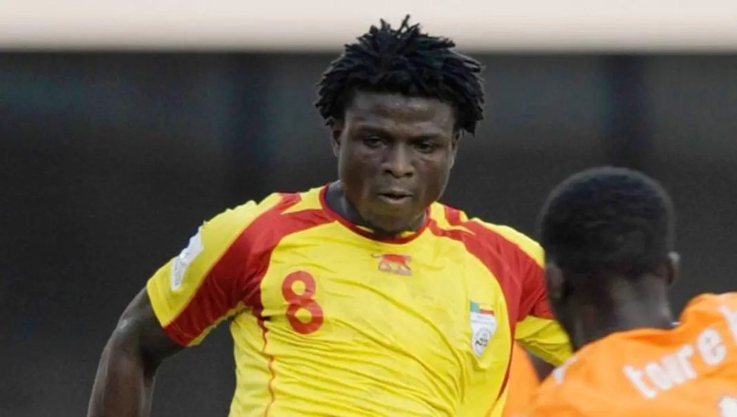 Razack Omotoyossi, ancien attaquant du Bénin