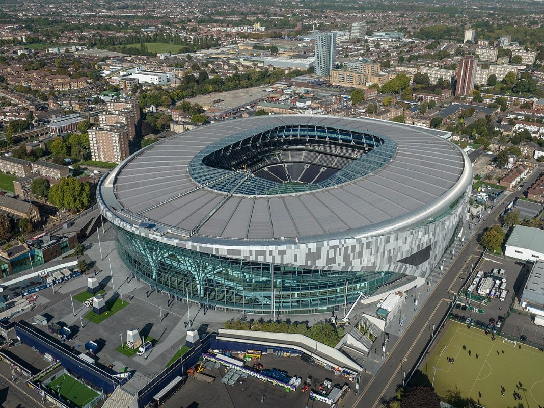 Vue aérienne du Tottenham Hotspur Stadium à Londres