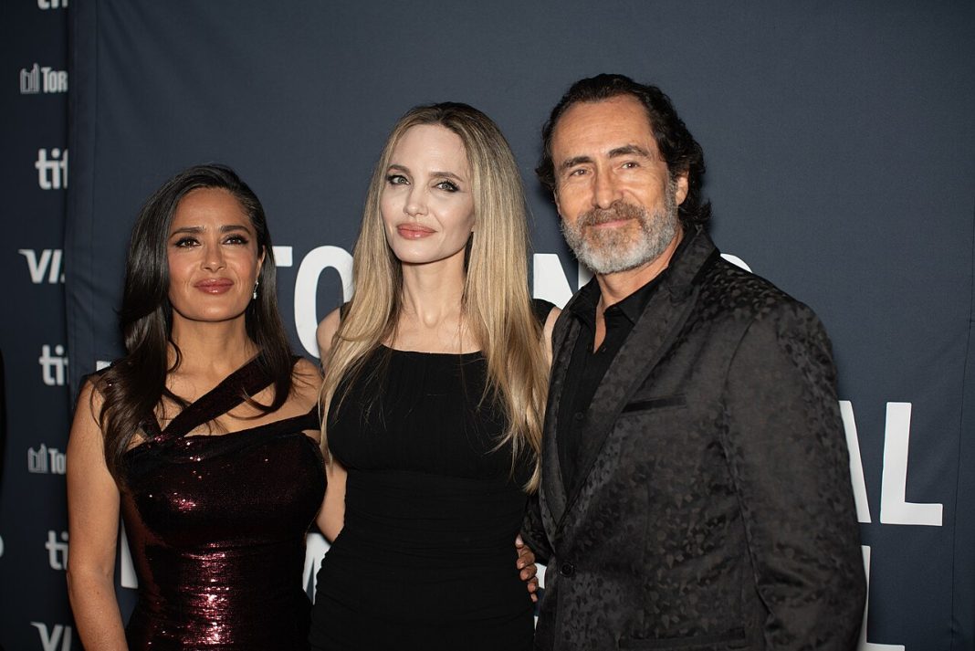 Salma Hayek, Angelina Jolie et Demián Bichir au TIFF 2024