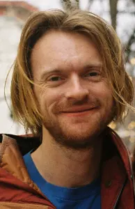 Finneas en février 2025