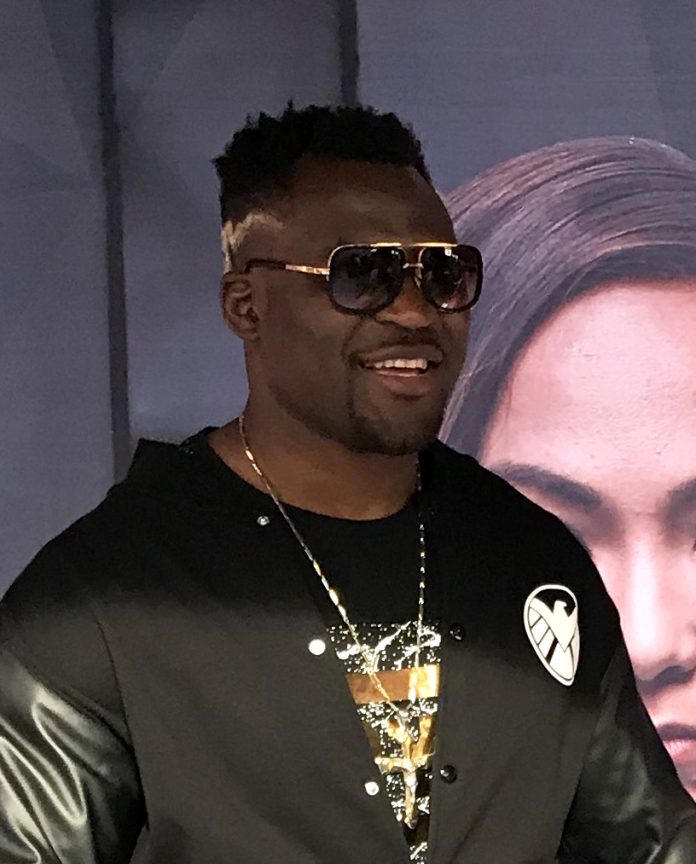 Francis Ngannou — Wikimedia Commons Francis Ngannou, combattant camerounais de MMA