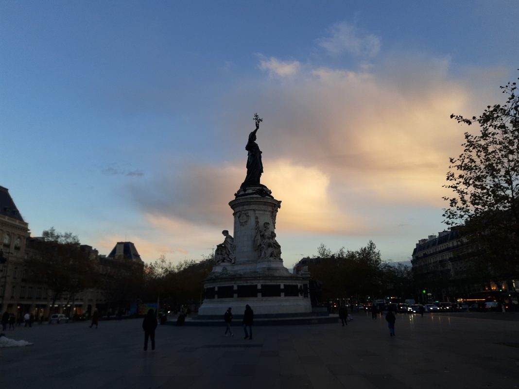 Place de la République à Paris, près du Petit République