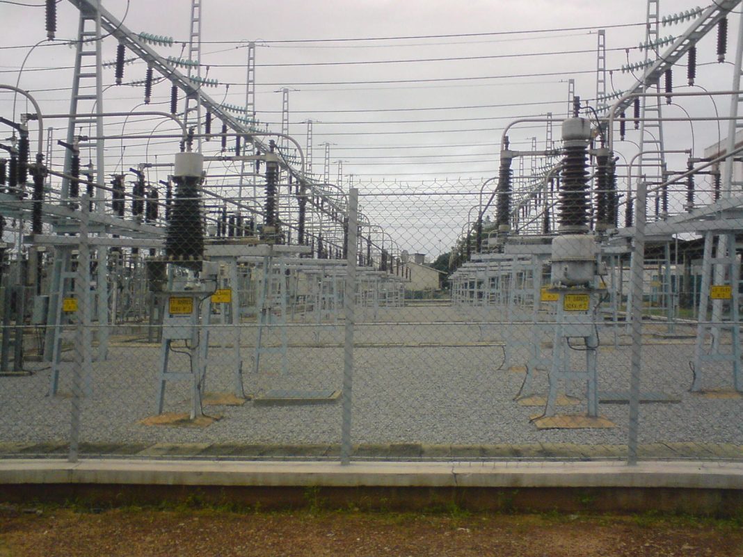 Poste électrique haute tension à Abidjan, Côte d’Ivoire