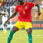 Serhou Guirassy avec le maillot de la Guinée