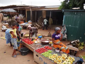 Grand marché de Bondoukou en Côte d’Ivoire, image d’illustration