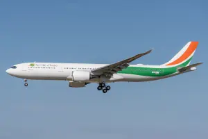Airbus A330-900neo d’Air Côte d’Ivoire en vol — photo d’illustration