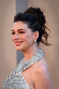 Anne Hathaway enceinte en 2026