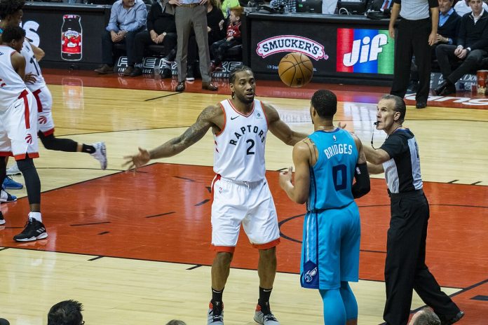 Kawhi Leonard en 2019 Kawhi Leonard lors d’un match NBA en 2019