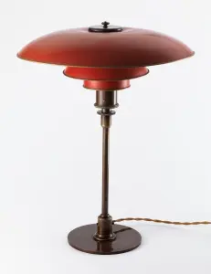 Lampe de table, illustration de l’éclairage d’appoint doux en cuisine