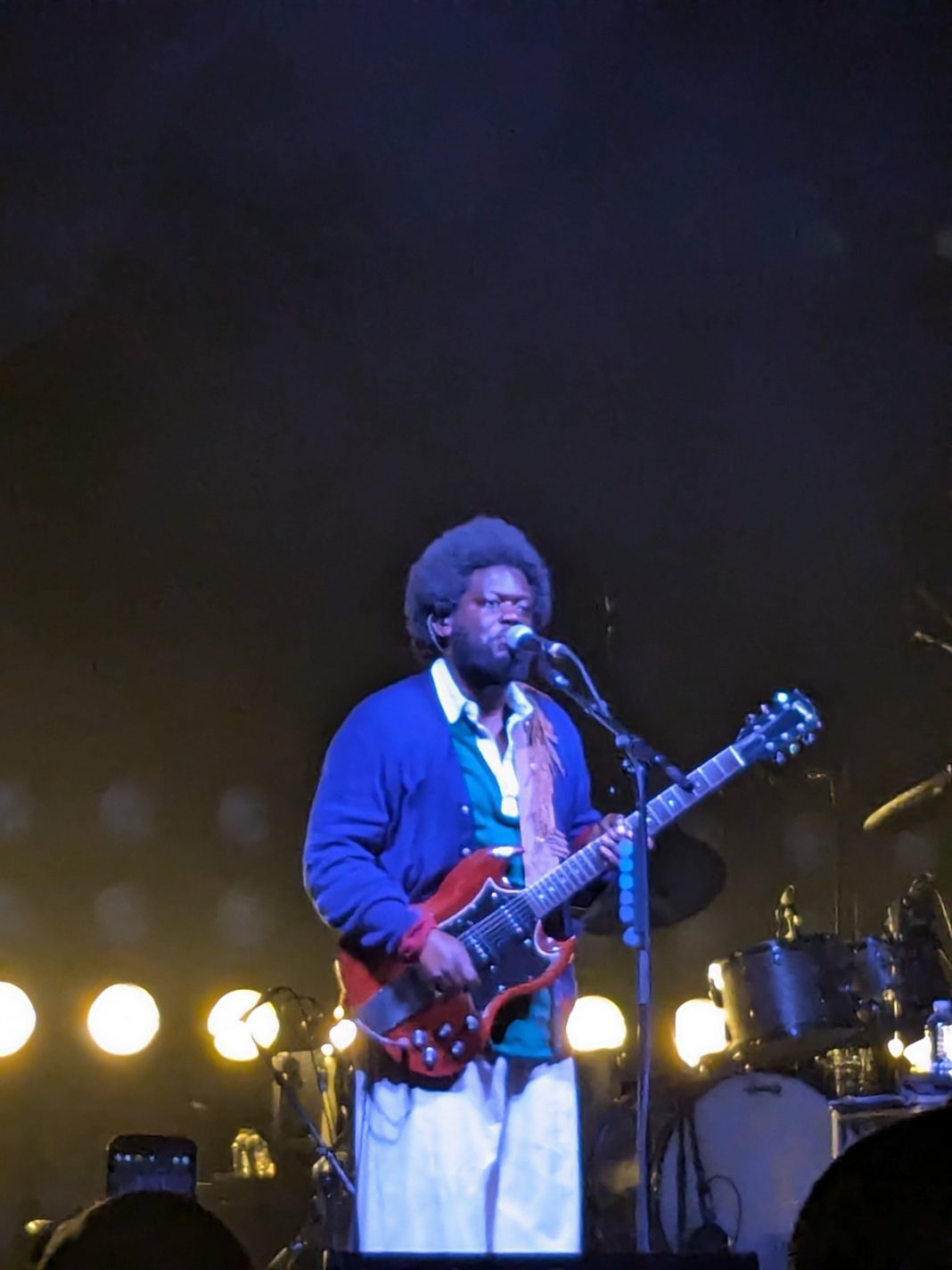 Michael Kiwanuka en concert en 2024