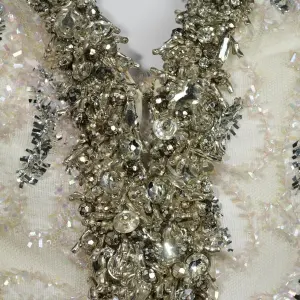 Minirobe Oscar de la Renta de 1966 illustrant la mode des années 1960