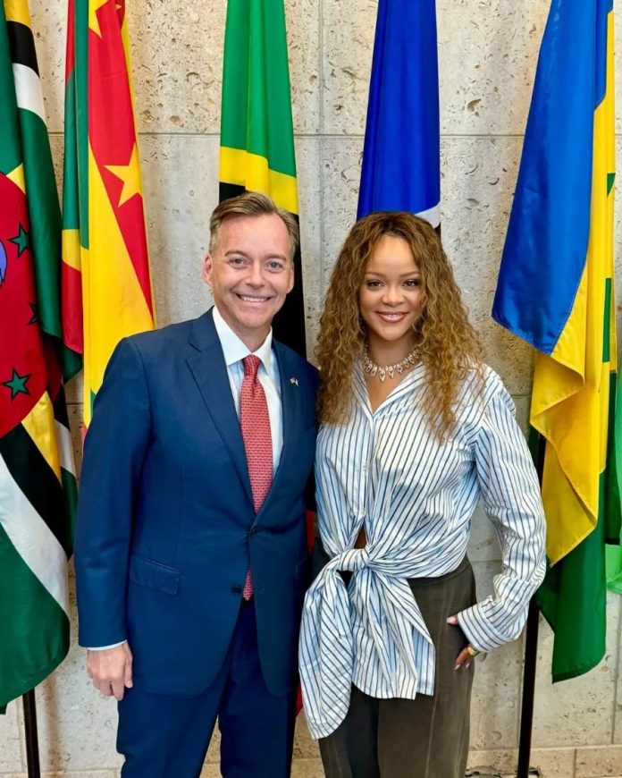 Rihanna à Bridgetown en 2024 Rihanna lors d’une visite à Bridgetown en 2024