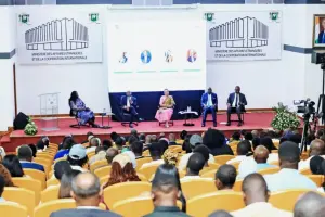 Participants à la conférence sur la réintégration des migrants à Abidjan