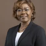 Nialé Kaba, ministre d’État ivoirienne, lors d’une photographie officielle