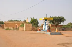Une station-service à Karey Gorou près de Niamey au Niger
