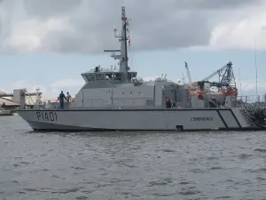 Le patrouilleur L’Émergence de la Marine ivoirienne en mer